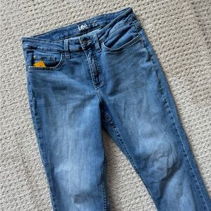Vintage Y2K Lee Straight Leg Mid Rise Medium Wash Jeans